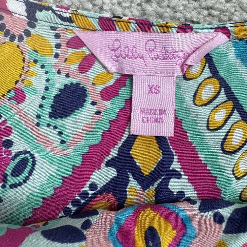 Lilly Pulitzer Silk Crown Jewels Trace Cold Shoulder Top Oversized Preppy XS - Picture 3 of 7